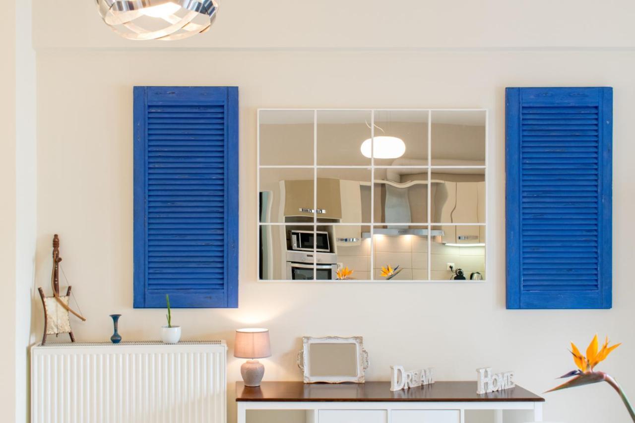 Blue Iris: Stylish Apartment Just 10 Minutes Walk From Old Town Chania Chania  Exterior foto