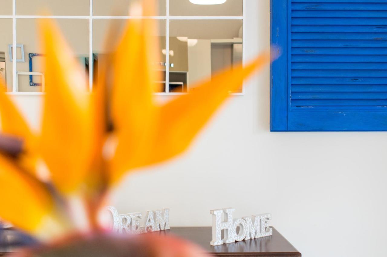 Blue Iris: Stylish Apartment Just 10 Minutes Walk From Old Town Chania Chania  Exterior foto