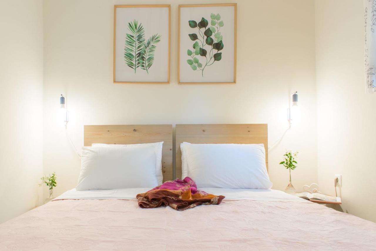 Blue Iris: Stylish Apartment Just 10 Minutes Walk From Old Town Chania Chania  Exterior foto