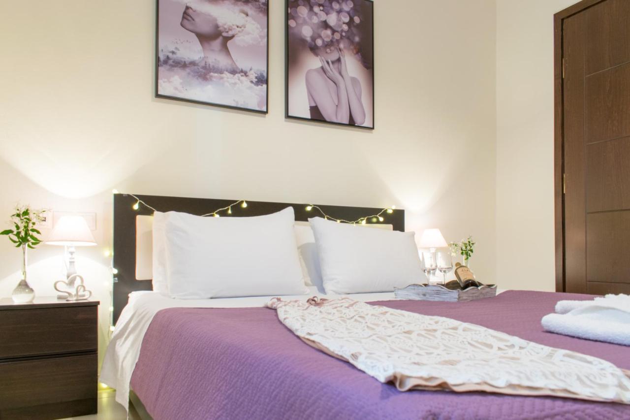 Blue Iris: Stylish Apartment Just 10 Minutes Walk From Old Town Chania Chania  Exterior foto
