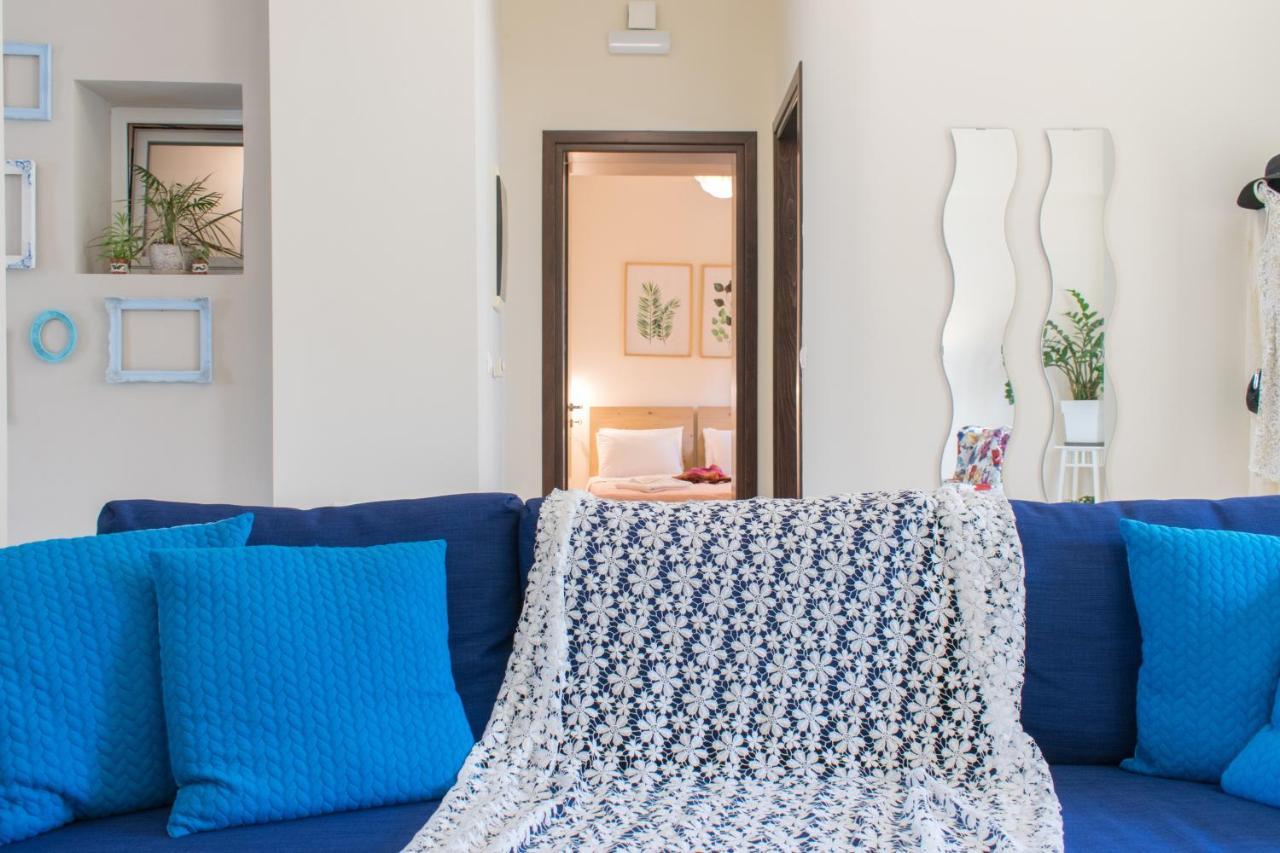 Blue Iris: Stylish Apartment Just 10 Minutes Walk From Old Town Chania Chania  Exterior foto